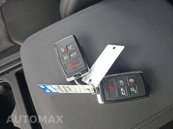2023 Land Rover Defender 110 SE - miniatura 8