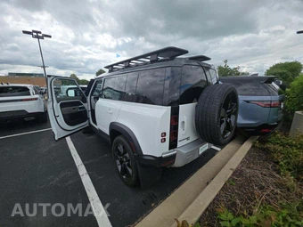 2023 Land Rover Defender 110 SE - miniatura 2