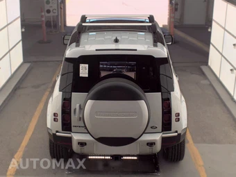 2023 Land Rover Defender 110 SE - miniatura 5