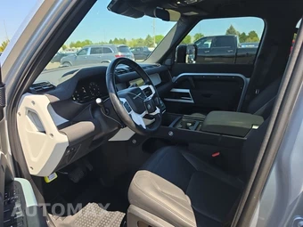 2023 Land Rover Defender 110 SE - miniatura 7
