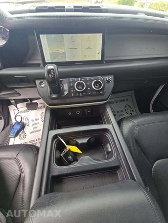 2023 Land Rover Defender 110 SE - miniatura 10