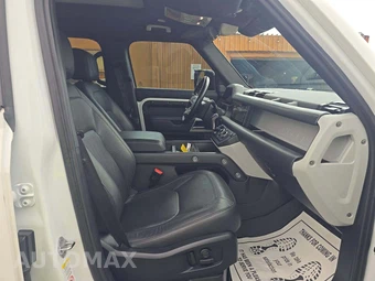 2023 Land Rover Defender 110 SE - miniatura 18