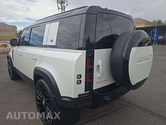 2023 Land Rover Defender 110 SE - miniatura 2