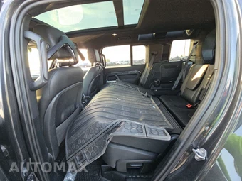2023 Land Rover Defender 110 SE - miniatura 13