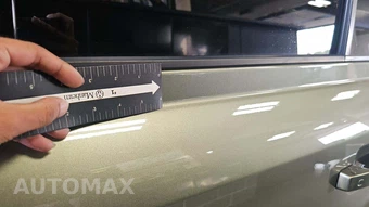 2023 Land Rover Defender 110 SE - miniatura 22