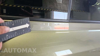 2023 Land Rover Defender 110 SE - miniatura 28