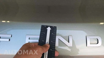2023 Land Rover Defender 110 SE - miniatura 29