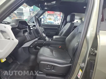 2023 Land Rover Defender 110 SE - miniatura 7