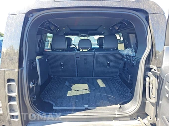 2023 Land Rover Defender 110 V8 - miniatura 16