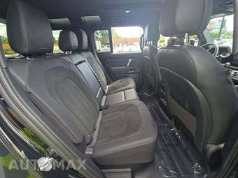 2023 Land Rover Defender 110 V8 - miniatura 13