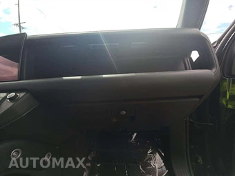 2023 Land Rover Defender 110 V8 - miniatura 16