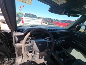 2023 Land Rover Defender 110 V8 - miniatura 11