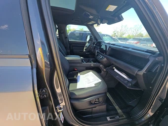 2023 Land Rover Defender 110 V8 - miniatura 8