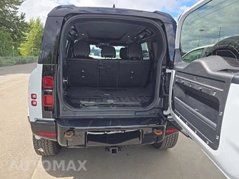 2023 Land Rover Defender 110 X-Dynamic SE - miniatura 16
