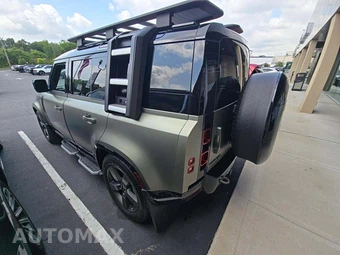 2023 Land Rover Defender 110 X-Dynamic SE - miniatura 2