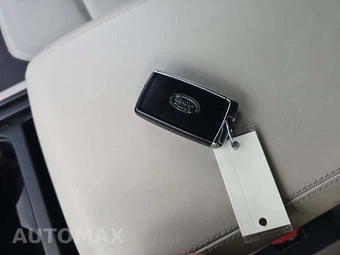2023 Land Rover Defender 110 X-Dynamic SE - miniatura 8