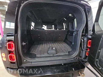 2023 Land Rover Defender 110 X-Dynamic SE - miniatura 14