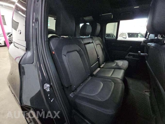 2023 Land Rover Defender 110 X-Dynamic SE - miniatura 16