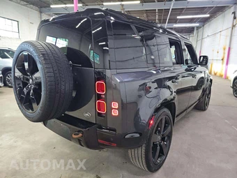 2023 Land Rover Defender 110 X-Dynamic SE - miniatura 3