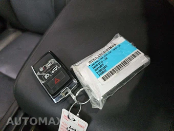 2023 Land Rover Defender 110 X-Dynamic SE - miniatura 8