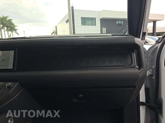 2023 Land Rover Defender 110 X-Dynamic SE - miniatura 16