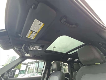 2023 Land Rover Defender 110 X-Dynamic SE - miniatura 8