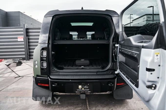 2023 Land Rover Defender 110 X - miniatura 22