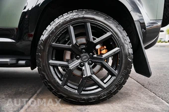 2023 Land Rover Defender 110 X - miniatura 25