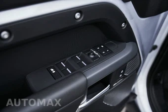 2023 Land Rover Defender 110 X - miniatura 38