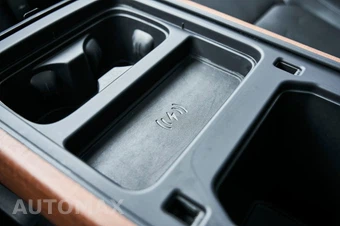 2023 Land Rover Defender 110 X - miniatura 67