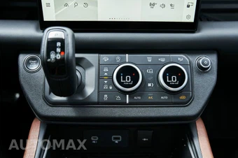 2023 Land Rover Defender 110 X - miniatura 70