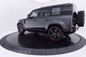 2023 Land Rover Defender 110 X - miniatura 13