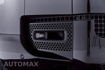 2023 Land Rover Defender 110 X - miniatura 23