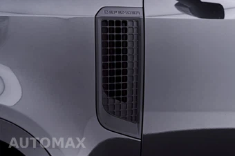 2023 Land Rover Defender 110 X - miniatura 24