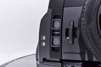 2023 Land Rover Defender 110 X - miniatura 28