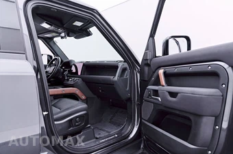 2023 Land Rover Defender 110 X - miniatura 36