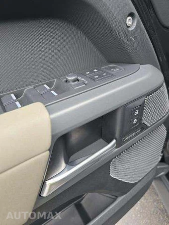 2023 Land Rover Defender 110 X - miniatura 30