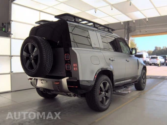 2023 Land Rover Defender 110 X - miniatura 4