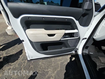 2023 Land Rover Defender 130 First Edition - miniatura 9