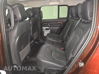 2023 Land Rover Defender 130 First Edition - miniatura 13