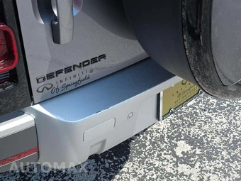 2023 Land Rover Defender 130 S - miniatura 20
