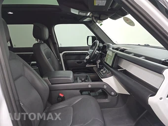 2023 Land Rover Defender 130 SE - miniatura 8