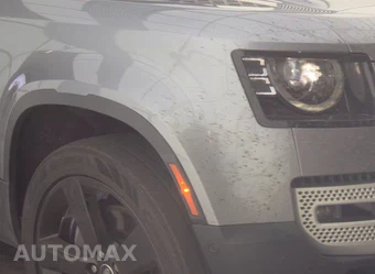 2023 Land Rover Defender 130 SE - miniatura 24