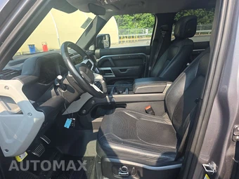 2023 Land Rover Defender 130 SE - miniatura 7