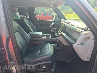 2023 Land Rover Defender 130 SE - miniatura 8