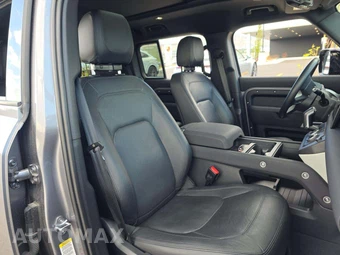 2023 Land Rover Defender 130 SE - miniatura 19