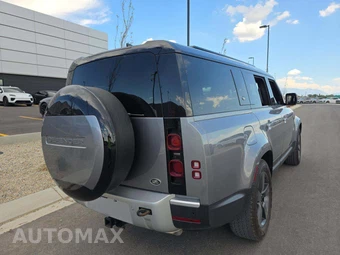 2023 Land Rover Defender 130 SE - miniatura 3