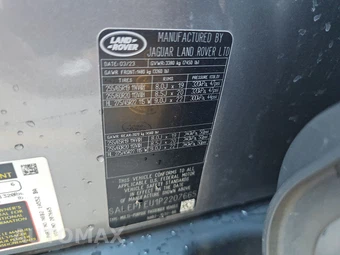 2023 Land Rover Defender 130 SE - miniatura 15