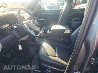 2023 Land Rover Defender 130 SE - miniatura 7