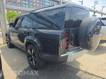 2023 Land Rover Defender 130 SE - miniatura 2